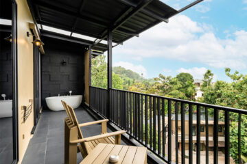 Studio Deluxe Building Bathtub