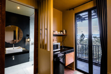 Studio Deluxe Building Bathtub